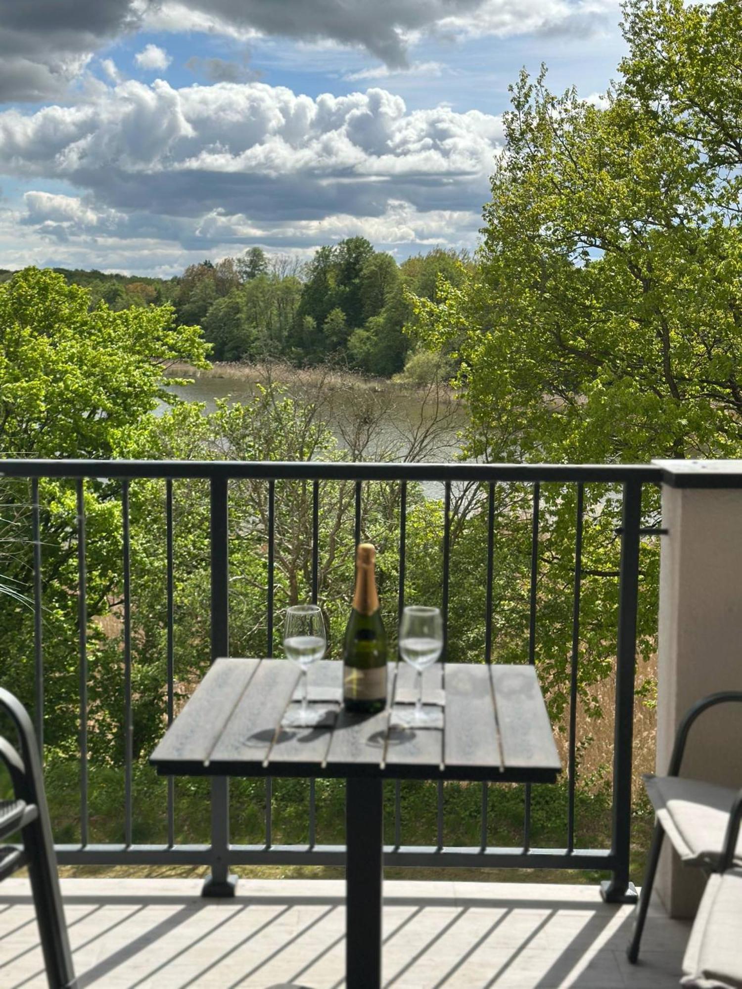 Apartament Natura Z Widokiem Na Jezioro Iława Exterior foto